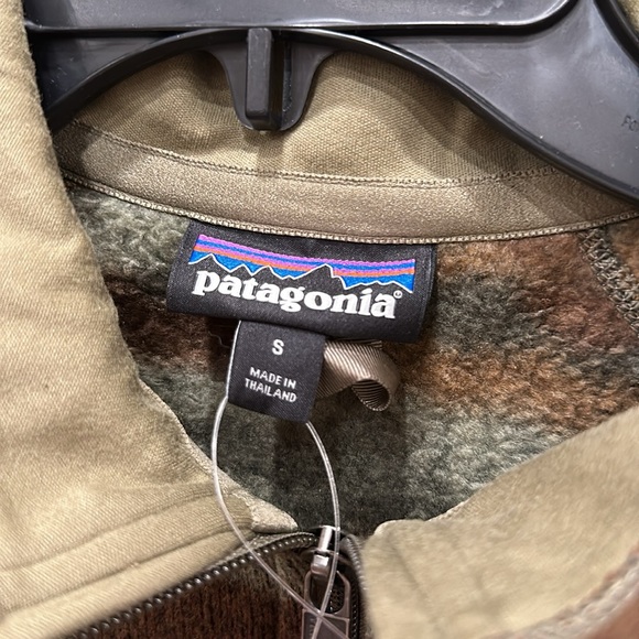 NWT! Men’s CAMO small Patagonia - Picture 5 of 6